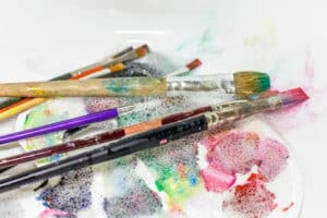 Cleaning and maintenance of paint brushes. How to clean your art supplies - Yarnell School Online.